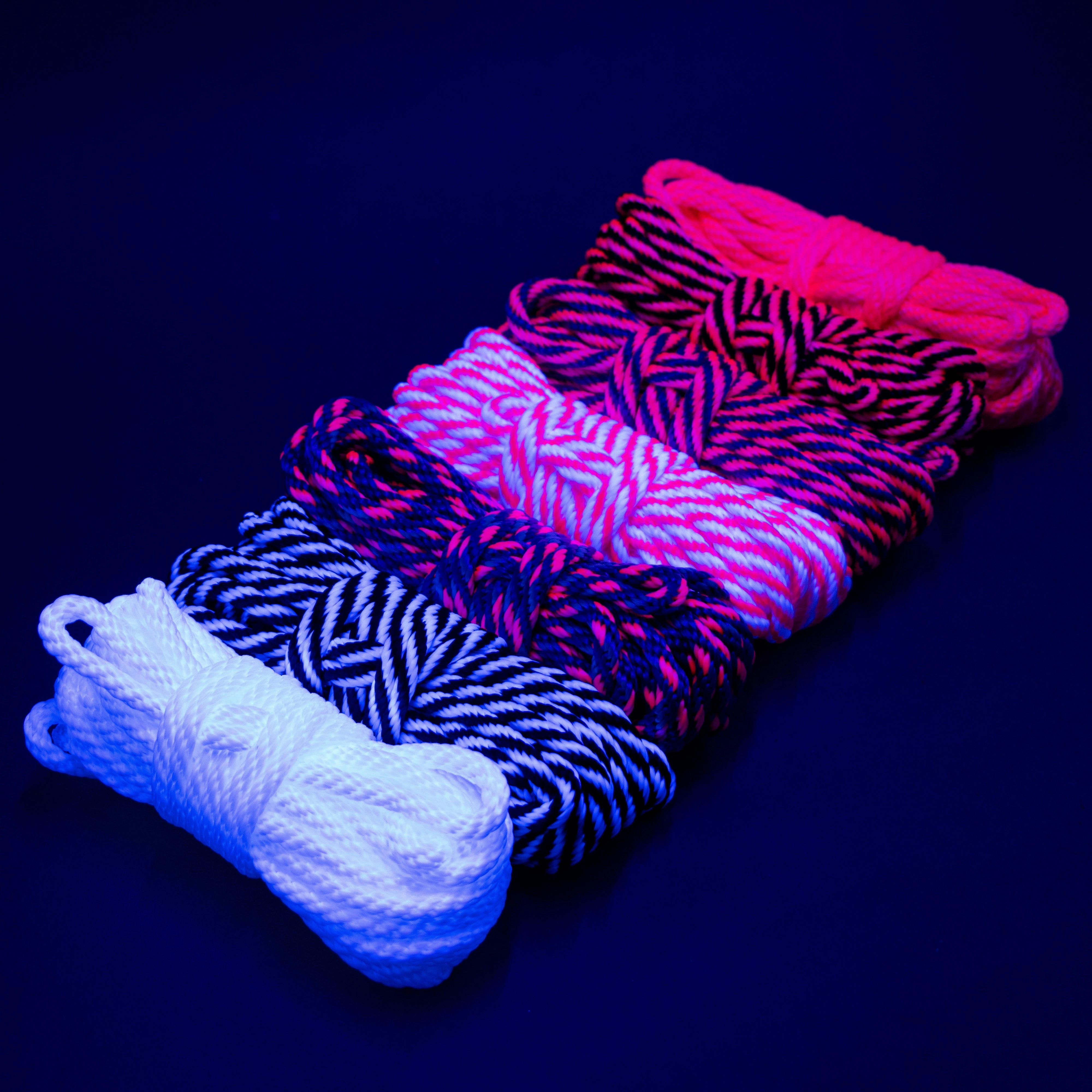 Blacklight Reactive Bondage Rope - 1/4 / 6mm  -  Custom Length - UV Reactive