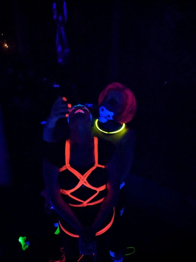 Blacklight Reactive Bondage Rope - 1/4 / 6mm  -  Custom Length - UV Reactive