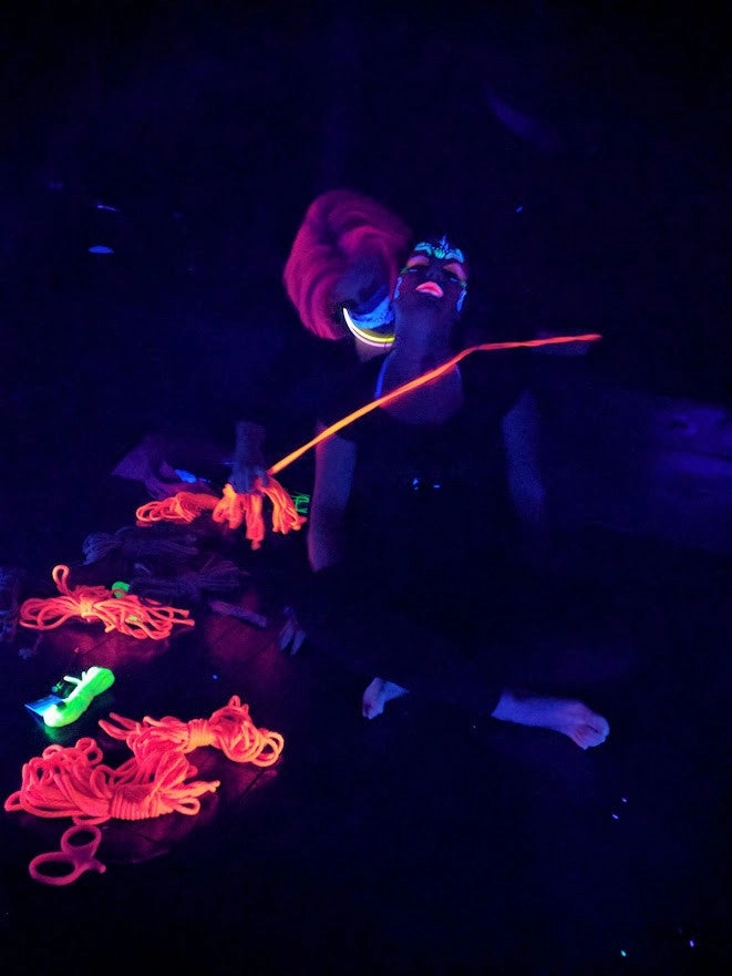 Blacklight Reactive Bondage Rope - 1/4 / 6mm  -  Custom Length - UV Reactive