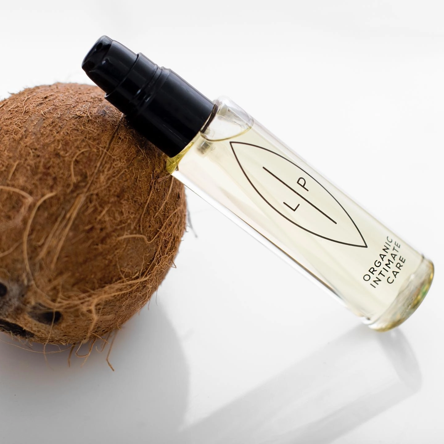 Cleansing   Moisturising Oil: Coconut   Vanilla