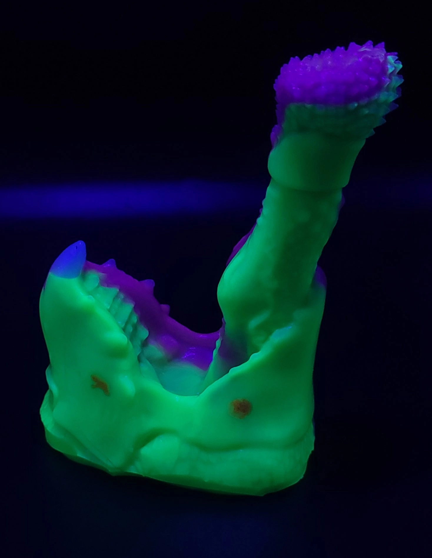 FLOP Lori - GITD/UV Soft silicone - LO-511