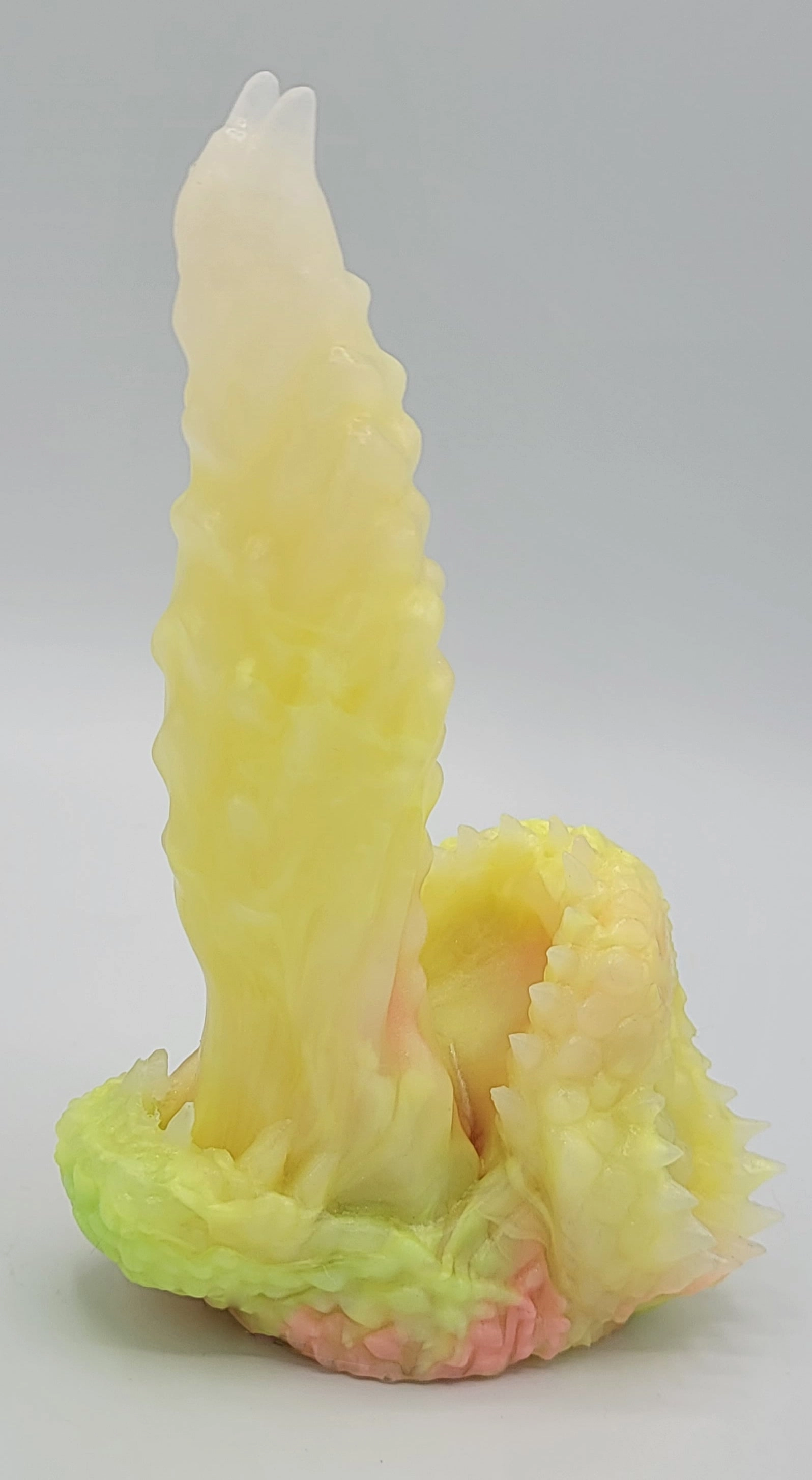 Mini Tallfang's Maw - GITD Medium silicone - TM-413