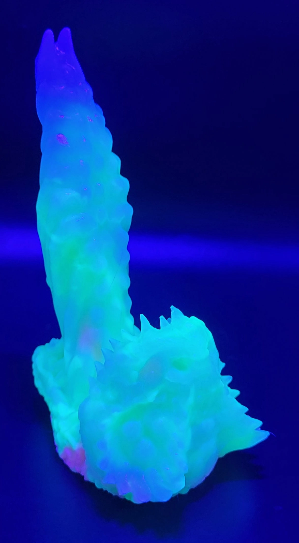 Mini Tallfang's Maw - GITD Medium silicone - TM-413